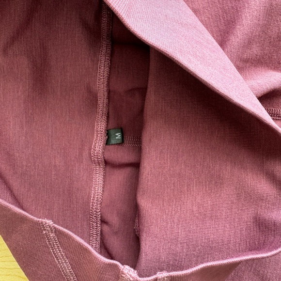 Alphalete Biker Shorts - Picture 3 of 3